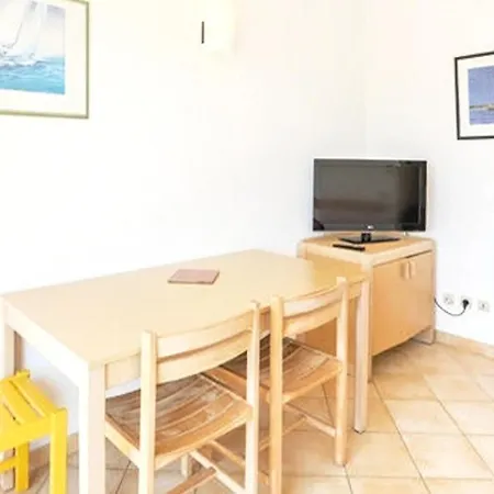 apartment Avenue Du General Bouvet Lägenhet Le Lavandou